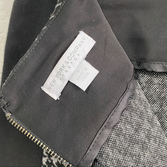 NY&CO Houndstooth Black and Grey Zipper Skirt - Picture 6 of 6